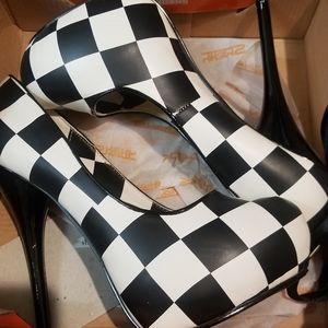 Checkered heels